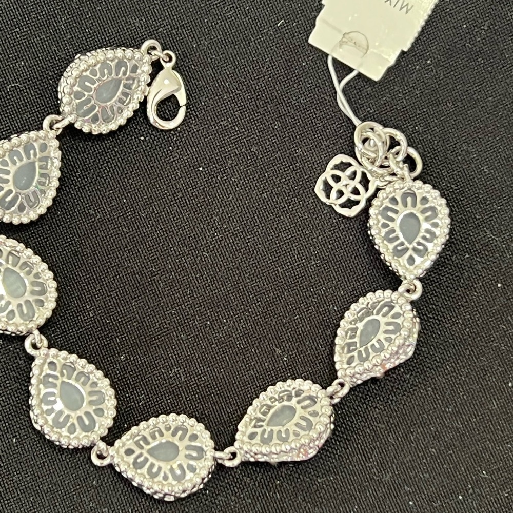 NWT Kendra Scott RARE & RETIRED Brynn Bracelet Slate & Silver So Beautiful! - Picture 14 of 14